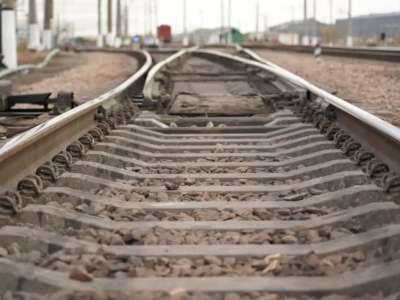 Шымкентте ер адамды пойыз қағып кетті