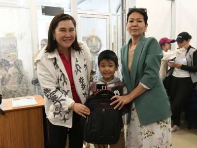 Елордалық балаларға елу оқу сөмкесі таратылды