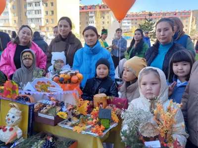 Елордадағы мектепте «Күзгі асар» шоу бағдарламасы өтті