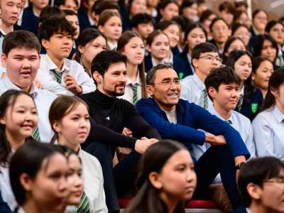 Дуров қазақстандық оқушыларды әлеуметтік желіге аз уақыт арнауға шақырды