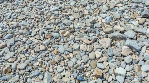 «Заң мен тәртіп»: Түркістанда құм-қиыршықтас қоспасын заңсыз өндіргендер анықталды