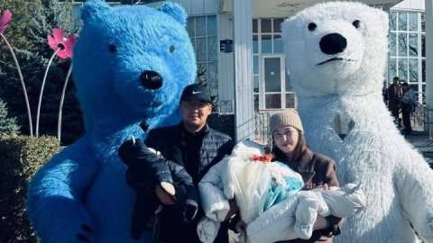 Әдемі, Сұлу, Әміре: Ақтөбеде үшем дүниеге келді