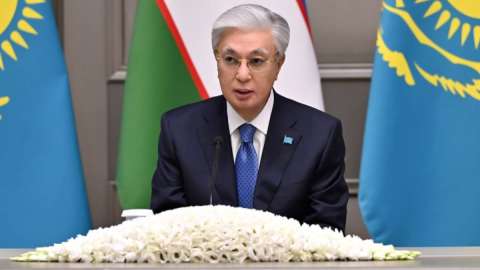 Қазақстан мен Өзбекстан президенттері БАҚ өкілдеріне арналған брифинг өткізді